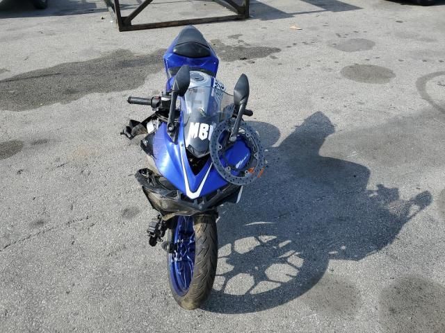 2016 Yamaha YZFR3