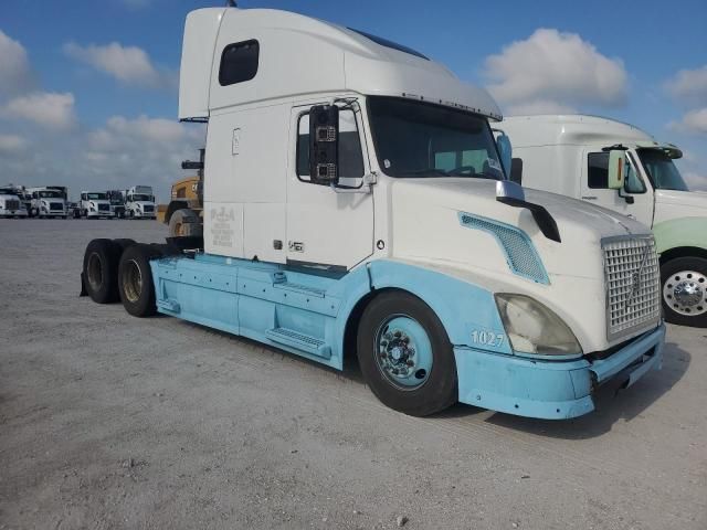2000 Volvo Volvo VN VNL