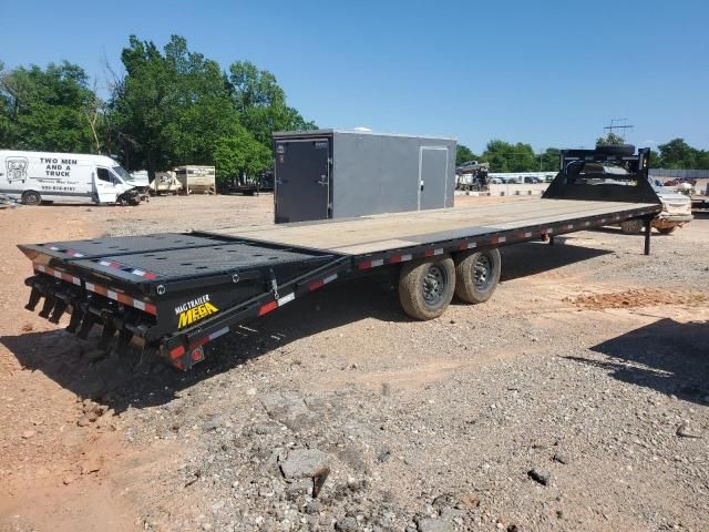 2025 Big Tex 14GN-33D5A-MRBK Equipment Trailer