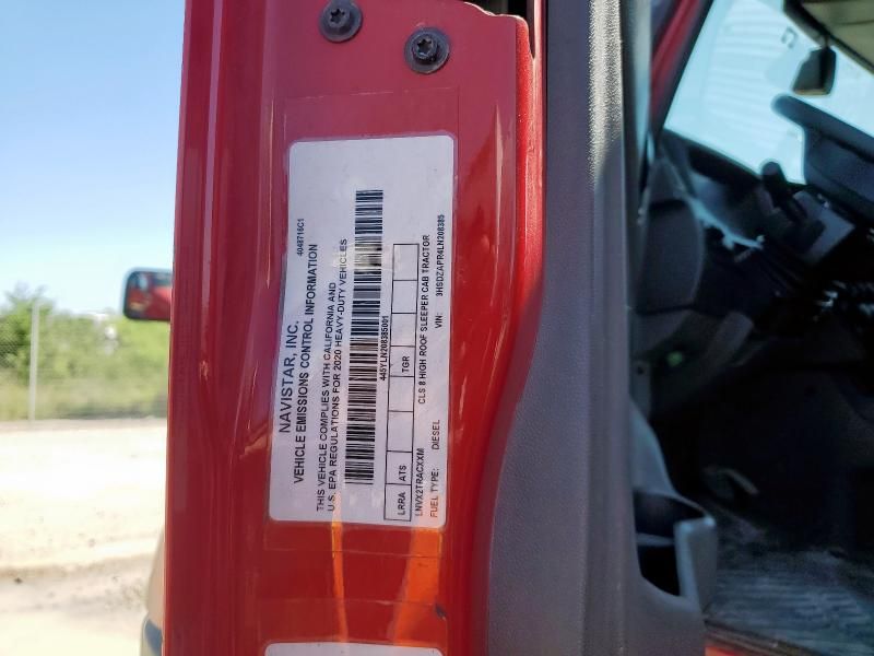 2020 International LT625