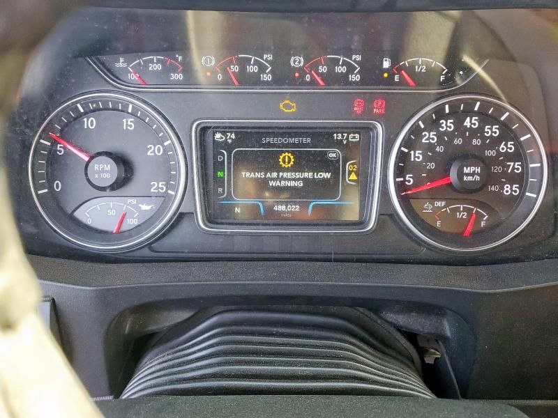 2019 International LT625