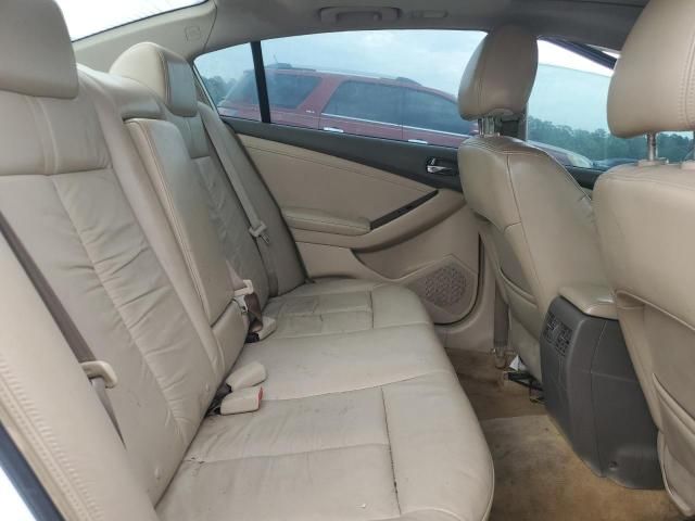 2010 Nissan Altima Base