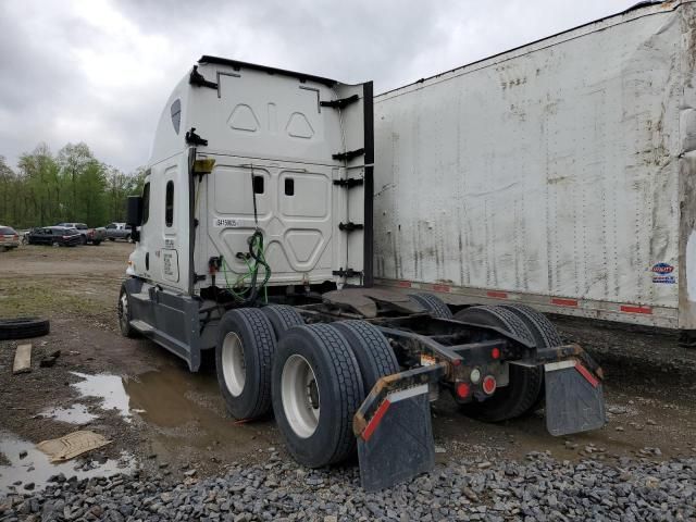 2016 Freightliner Cascadia 125 Semi Truck