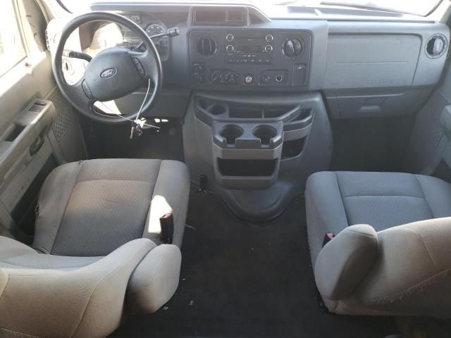 2009 Ford Econoline E350 Super Duty Wagon