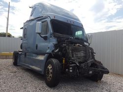 Salvage trucks for sale at Rogersville, MO auction: 2016 Freightliner Cascadia 125 Semi Truck
