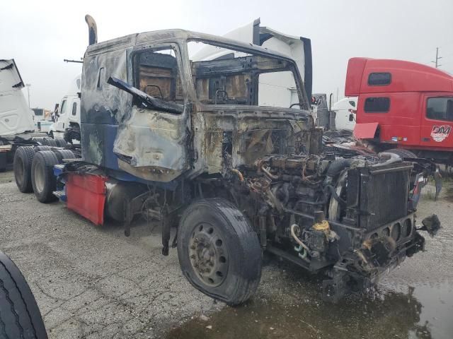 2006 Volvo VNL Semi Truck