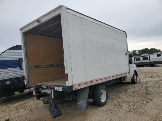 2024 Ford Econoline E350 Super Duty Cutaway Van