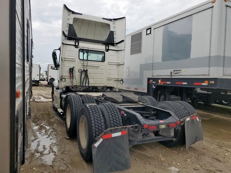 2020 Volvo VNR Semi Truck