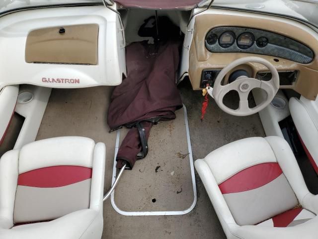 2002 Glastron Boat