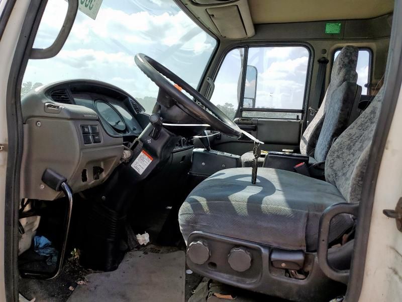 2009 Nissan Diesel UD2000