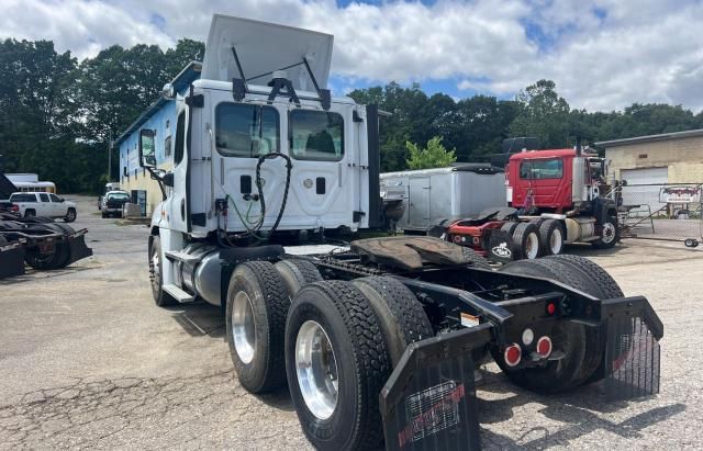 2018 Freightliner Cascadia 125