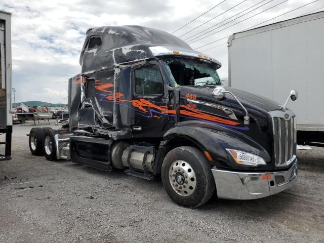 2023 Peterbilt 579 Semi Truck