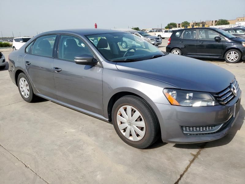 2013 Volkswagen Passat S
