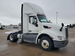 2019 Peterbilt 579 Semi Truck en venta en Eldridge, IA