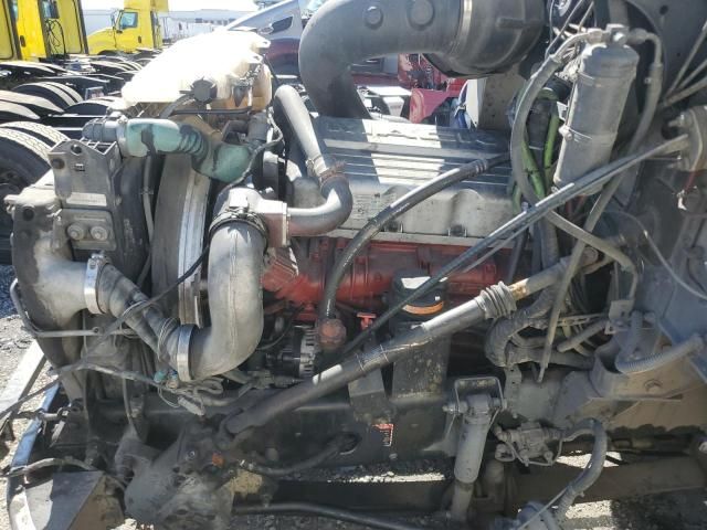 2012 Mack 600 CXU600