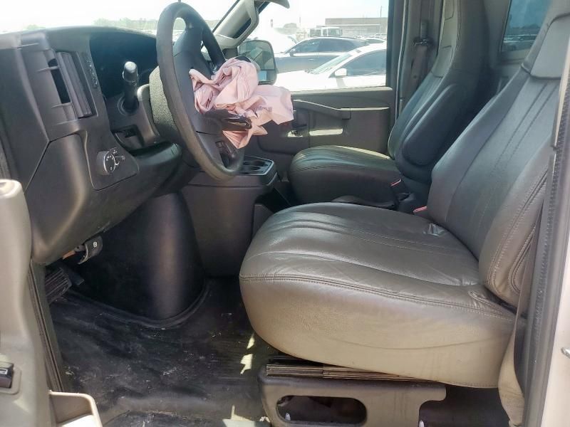 2017 Chevrolet Express G2500