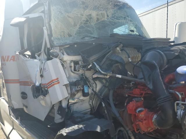 2023 Kenworth T680 Semi Truck