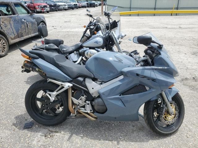2002 Honda VFR800
