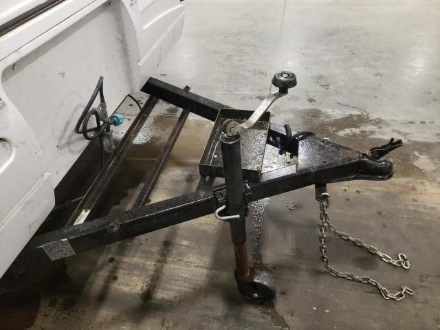 2000 Coleman Cheyenne