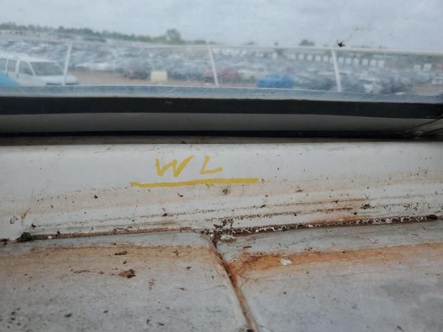 2000 Four Winds Boat