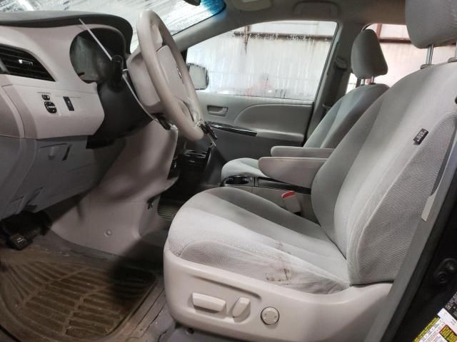 2011 Toyota Sienna LE