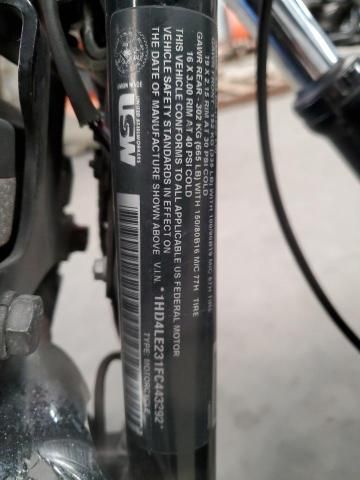 2015 Harley-Davidson XL883 Iron 883