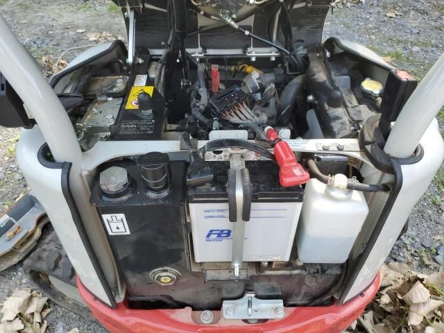 2022 Takeuchi TB210R