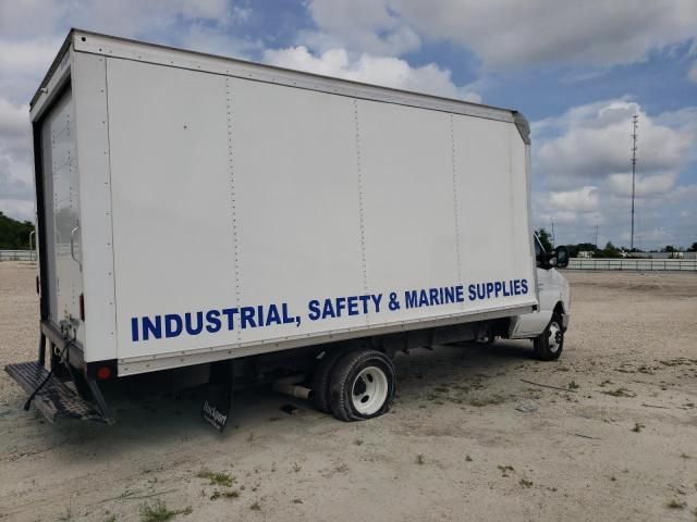 2024 Ford Econoline E450 Super Duty Cutaway Van