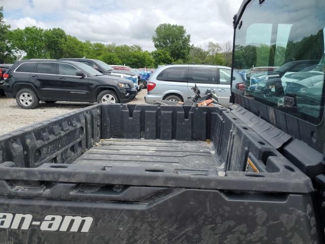2024 Can-Am Defender DPS Cab HD9