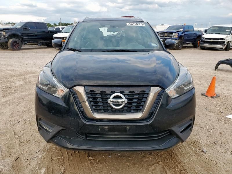 2019 Nissan Kicks S