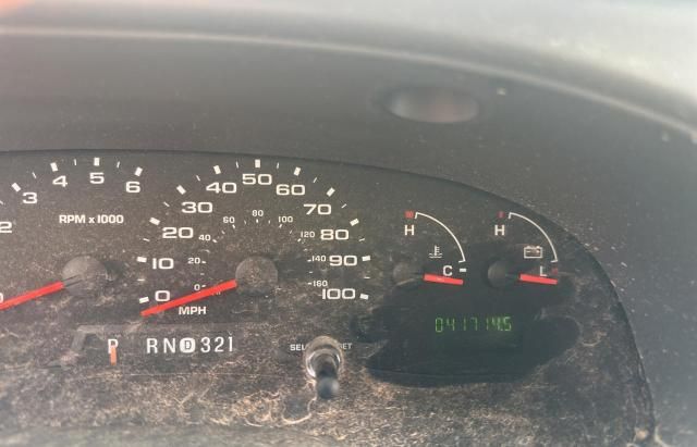 2005 Ford Econoline E450 Super Duty Cutaway Van