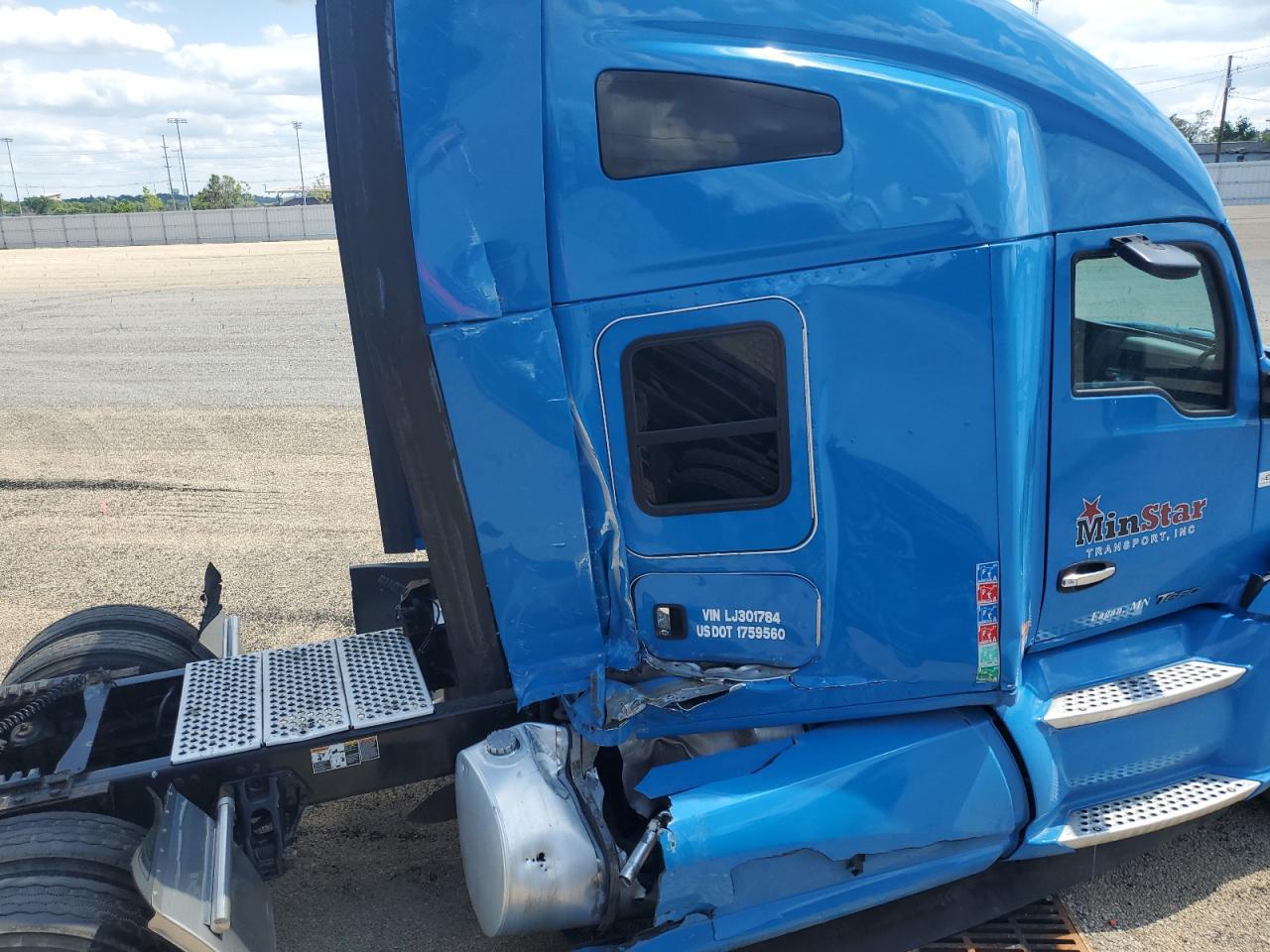 2020 Kenworth T680 Semi Truck