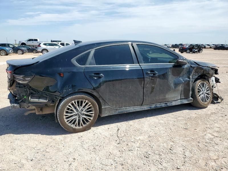 2024 KIA Forte GT Line