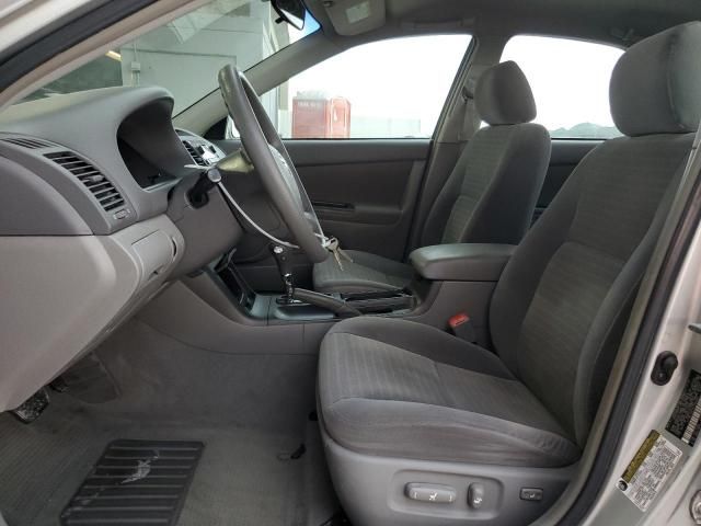 2005 Toyota Camry LE