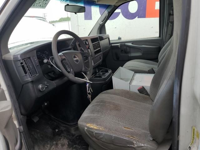 2011 GMC Savana Cutaway G3500