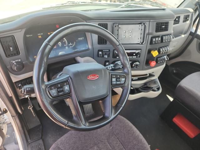 2024 Peterbilt 579 Semi Truck
