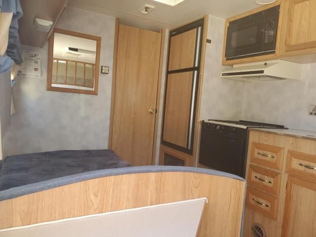 1995 Coachmen Camper