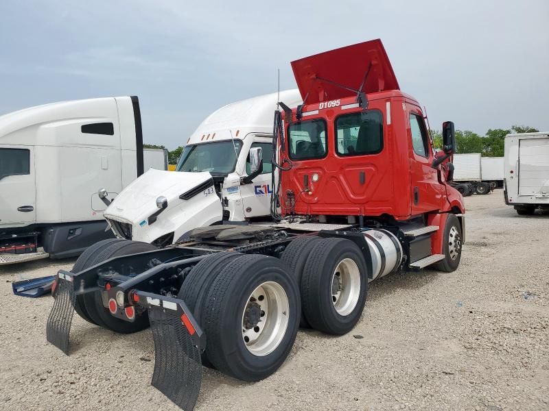 2021 Freightliner Cascadia 126 Semi Truck