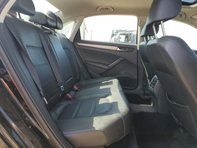 2014 Volkswagen Passat SE