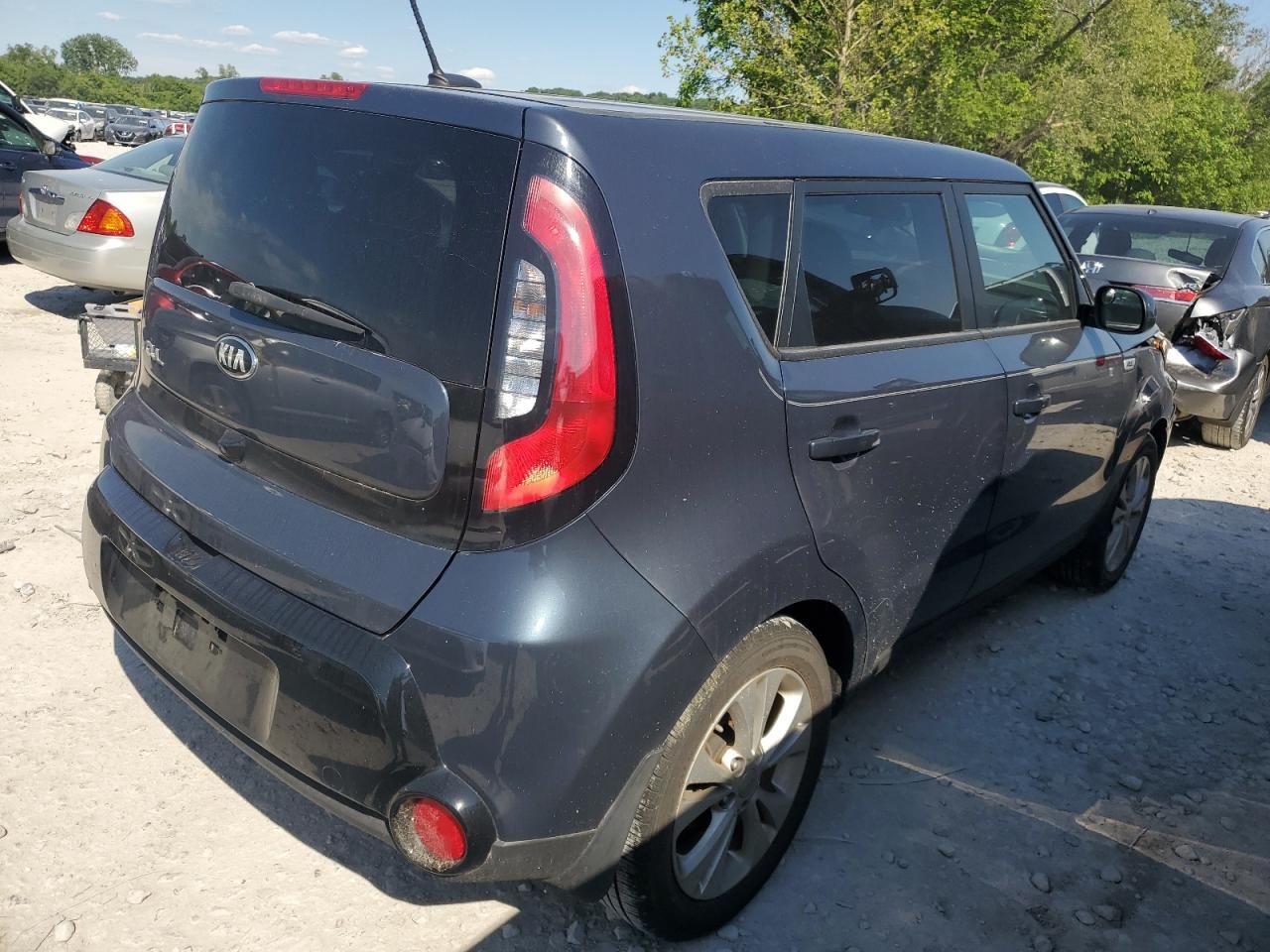 2016 KIA Soul +