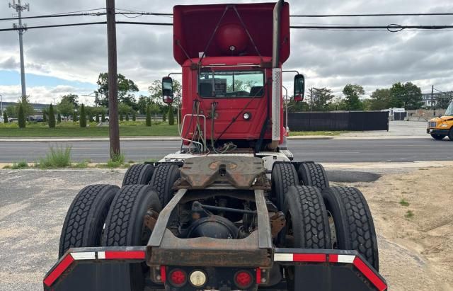 2013 Mack 600 CXU600