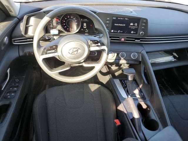 2023 Hyundai Elantra se