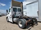 2015 Freightliner Cascadia 125 Semi Truck
