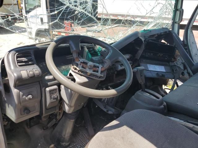 2004 Isuzu NPR