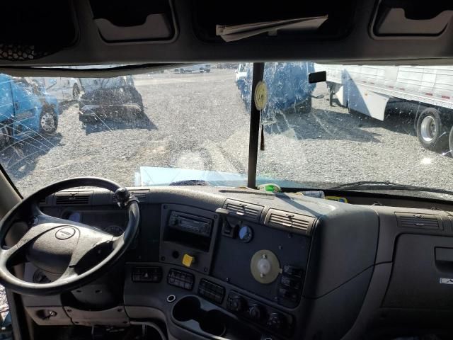 2015 Freightliner Cascadia 125