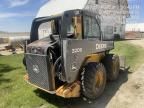 2012 John Deere 320