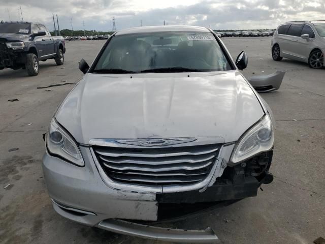 2011 Chrysler 200 Touring