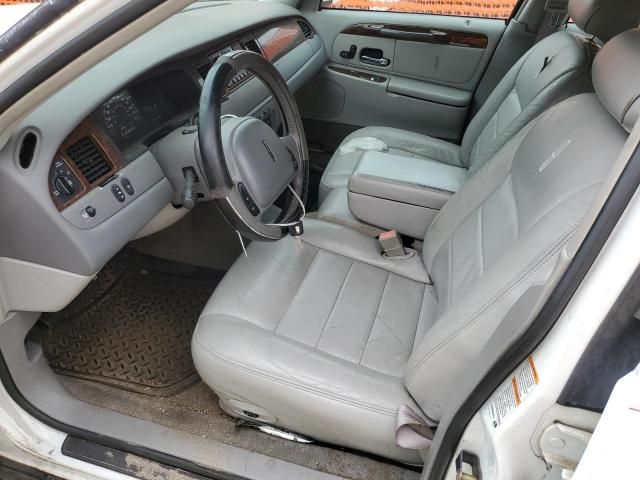 2002 Lincoln Town Car Executive