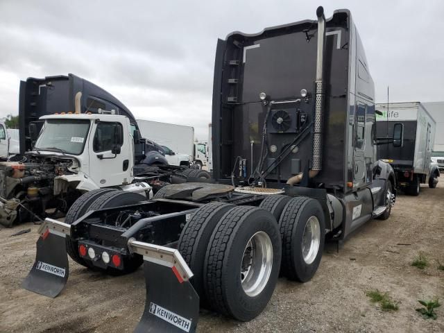 2019 Kenworth Construction T680