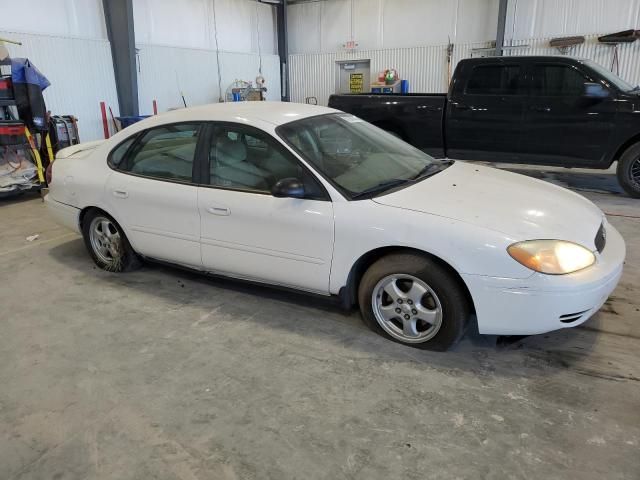 2004 Ford Taurus SE